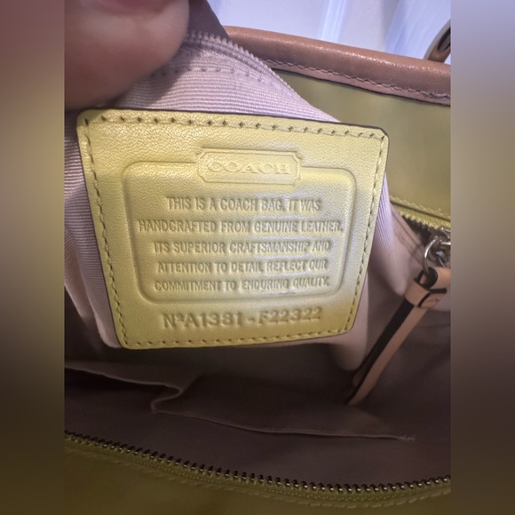 Authentic Rainy Day Coach Bag - Picture 7 of 8